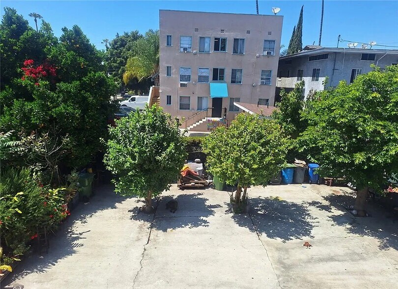 More Photos Of 1943 Estrella Ave, Los Angeles Multifamily For Sale