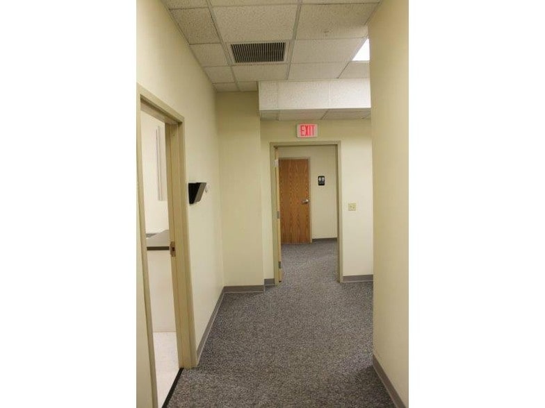 More Photos Of 219 Capitol St, Augusta Office For Lease