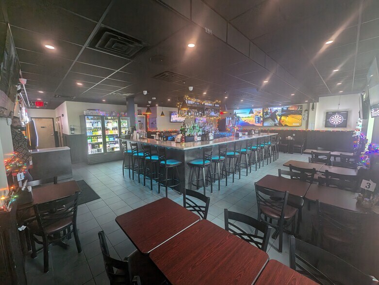 More Photos Of 267 S Black Horse Pike, Mount Ephraim General Retail For Sale