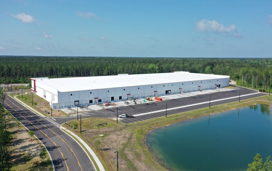 More Photos Of 912 Autonomous Dr, Ridgeville Distribution For Lease