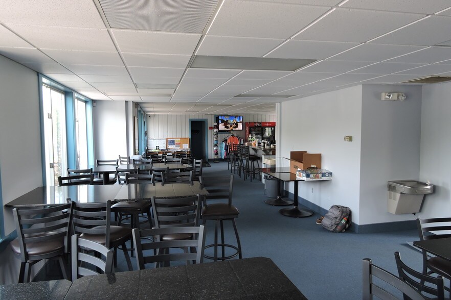 More Photos Of 6722 State Route 31, Cicero Golf Course Driving Range For Sale