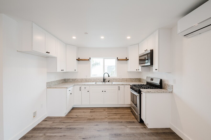 More Photos Of 912 E Commonwealth Ave, Fullerton Apartments For Sale