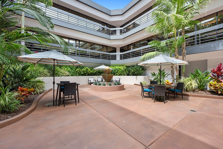 More Photos Of 380 Stevens Ave, Solana Beach Office For Lease