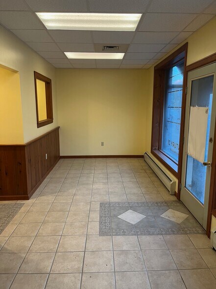 More Photos Of 705-709 Main St, Hallstead Office For Sale