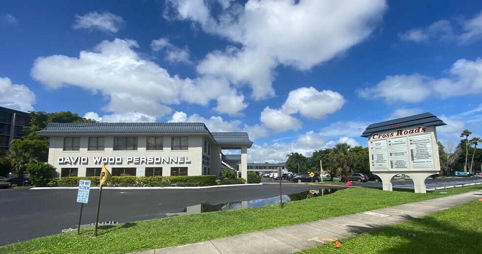 More Photos Of 1897 Palm Beach Lakes Blvd, West Palm Beach Medical For Lease