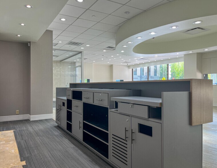 More Photos Of 101 1st Ave SW, Rochester Hotel For Lease