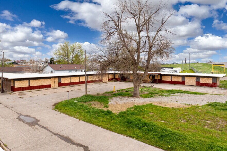 More Photos Of 1521 1st Ave NW, Great Falls Hotel For Sale
