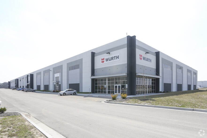More Photos Of 9501 NE Parvin Rd, Kansas City Unknown For Lease