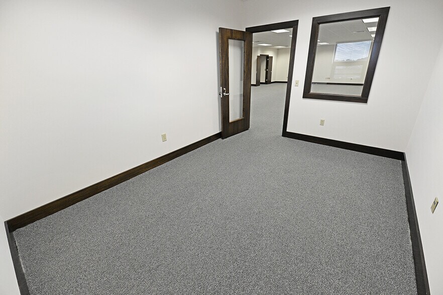 More Photos Of 100 S College Ave, Bloomington Office For Lease