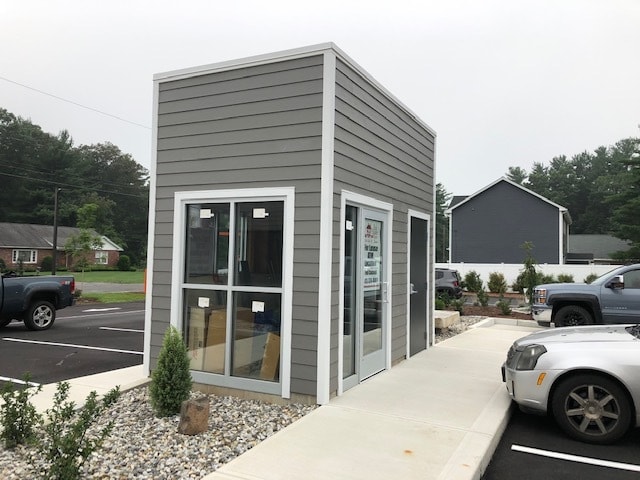 More Photos Of 212 Southampton Rd, Westfield Freestanding For Lease