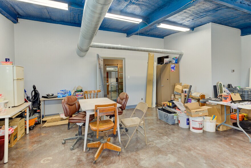 More Photos Of 9425 Schoenthal Rd, New Braunfels Warehouse For Sale