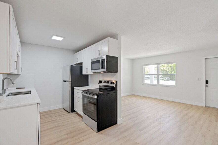 More Photos Of 1150 Carlton Ct, Fort Pierce Apartments For Sale