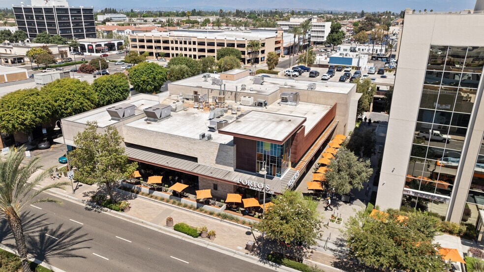 More Photos Of 8266 Firestone Blvd, Downey Restaurant For Lease