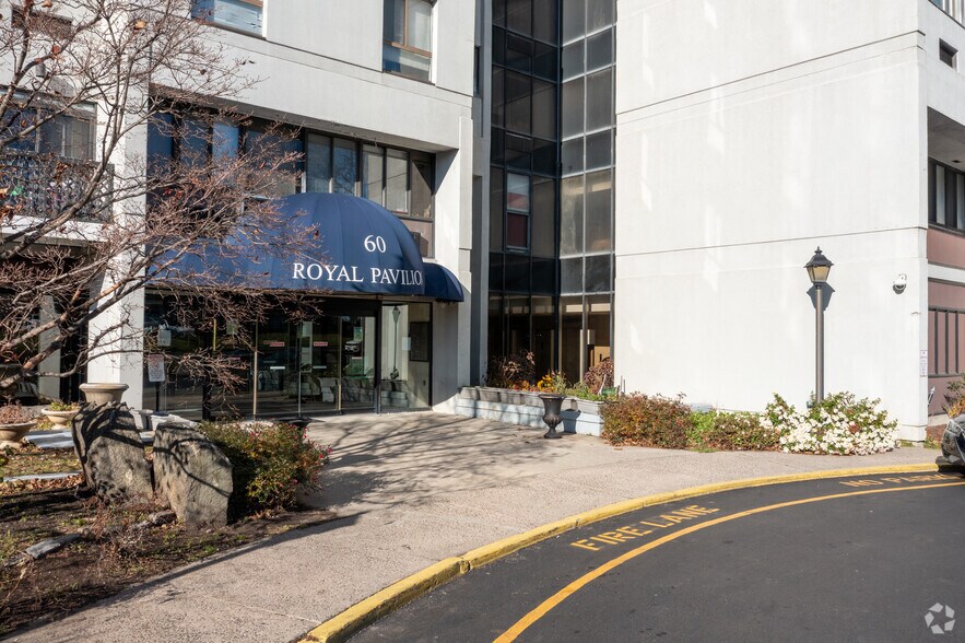 More Photos Of 60 Strawberry Hill Ave, Stamford Apartments For Sale