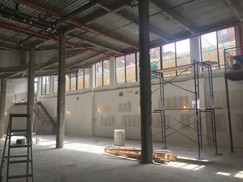 More Photos Of 291 Metropolitan Ave, Brooklyn Apartments For Lease