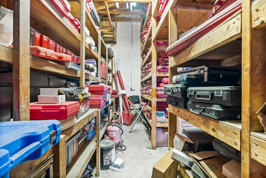 More Photos Of 1336 Main St, Dillwyn Auto Dealership For Sale