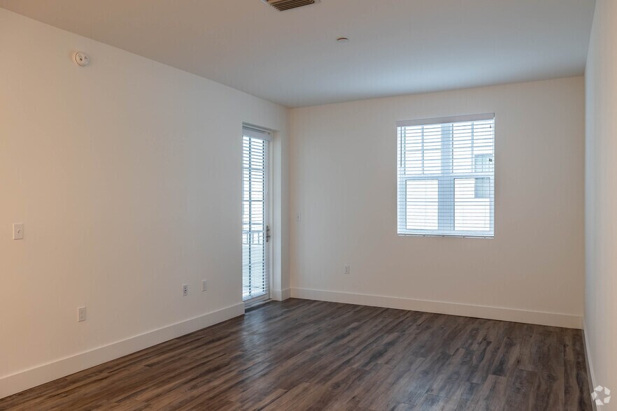 More Photos Of 40 NE 7th Ave, Delray Beach Apartments For Lease