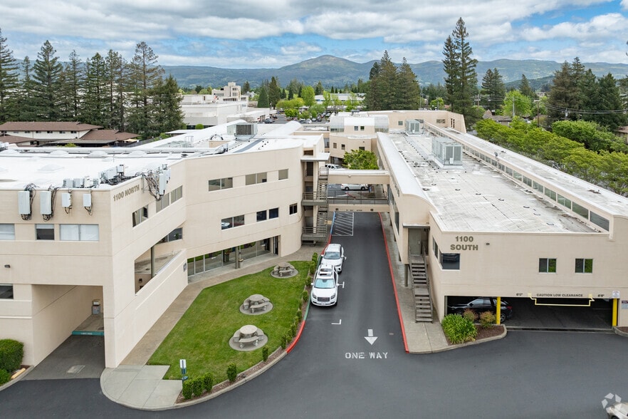 More Photos Of 1100 Trancas St, Napa Medical For Lease
