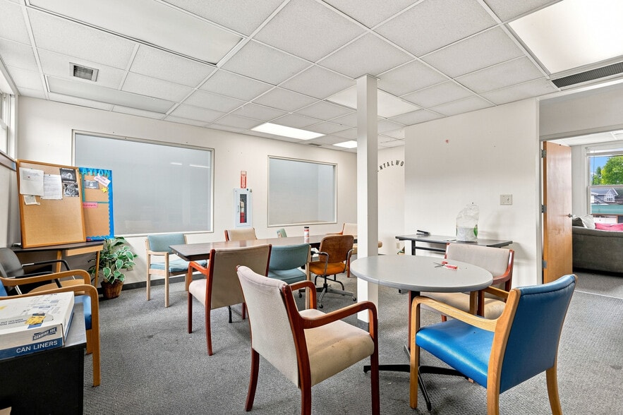 More Photos Of 1815 Bardstown Rd, Louisville Medical For Sale