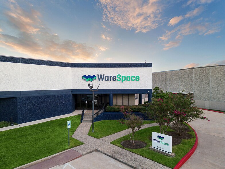 More Photos Of 10795 Hammerly Blvd, Houston Warehouse For Lease