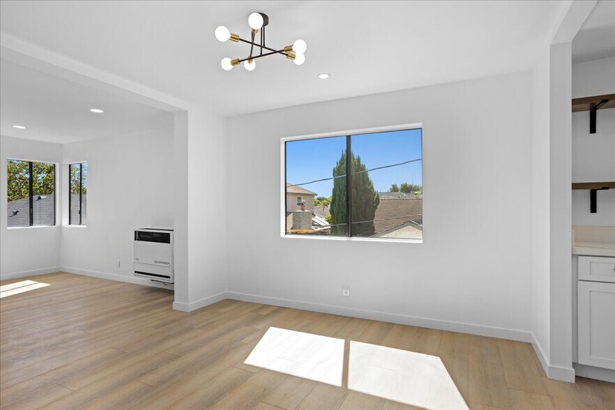 More Photos Of 2218 24th St, Santa Monica Apartments For Sale