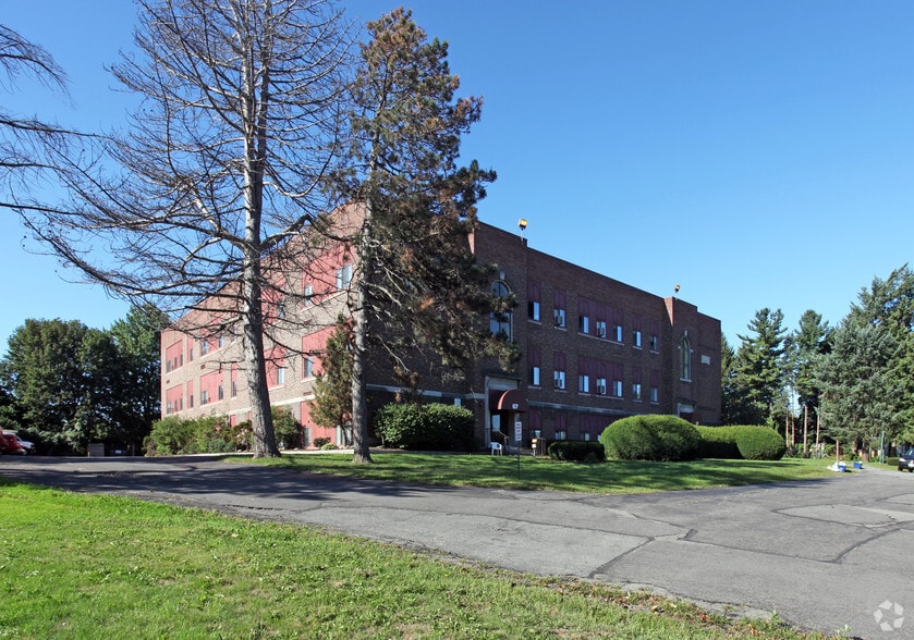 Primary Photo Of 67 Lyell Ave, Spencerport Office Residential For Lease