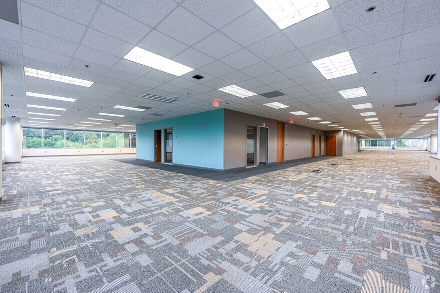 More Photos Of 7501 Boulder View Dr, North Chesterfield Unknown For Lease