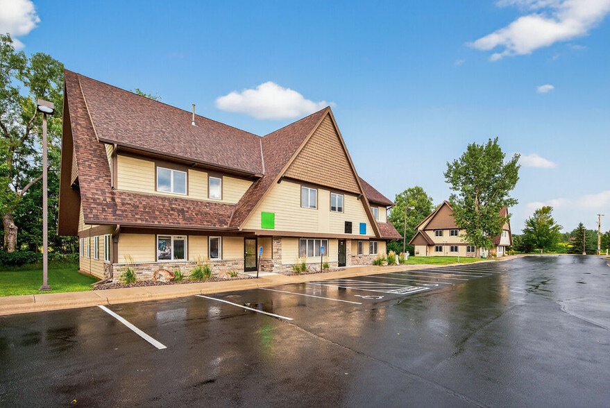 More Photos Of 2115 County Road D E, Maplewood Office For Lease