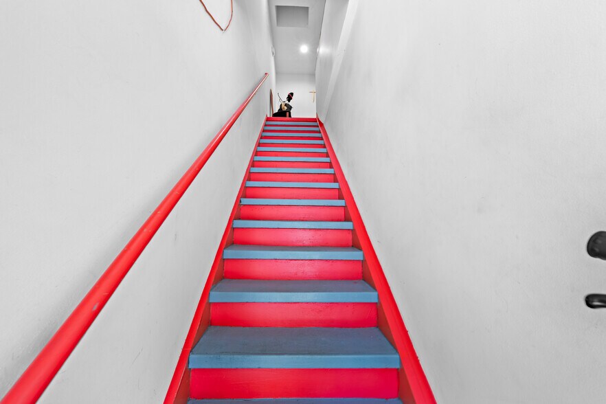 More Photos Of 253-09 Northern Blvd, Flushing Storefront Retail Residential For Sale