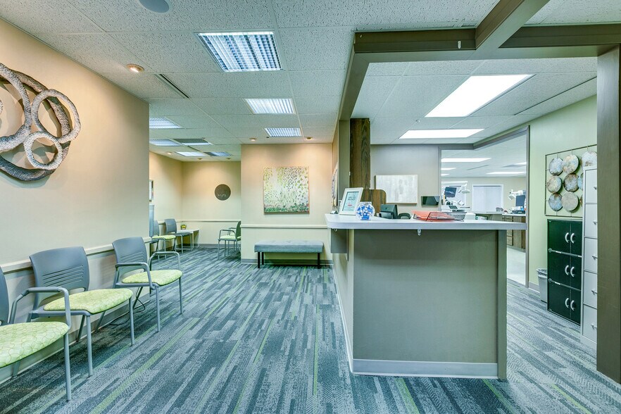 More Photos Of 2480 White Bear Ave N, Maplewood Medical For Sale