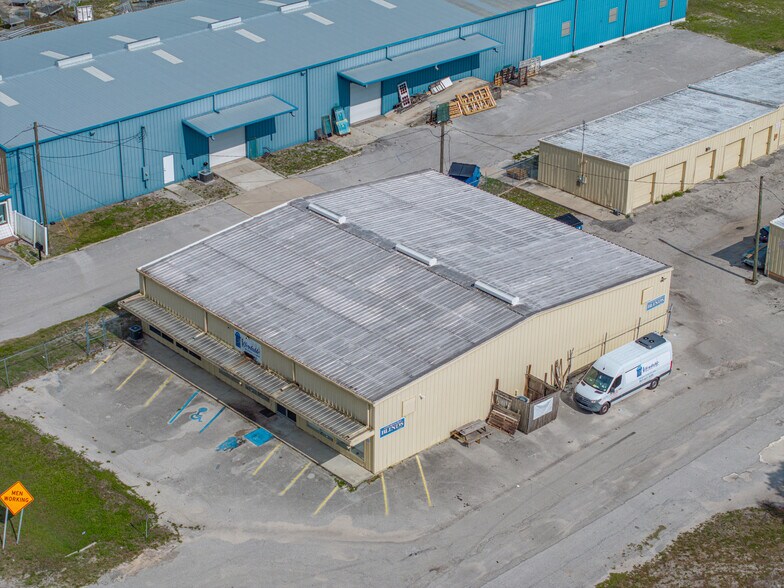Primary Photo Of 2621 Skyview Dr, Lakeland Industrial For Lease