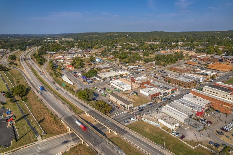 More Photos Of 116-118 N Main St, Sand Springs Storefront Retail Residential For Sale