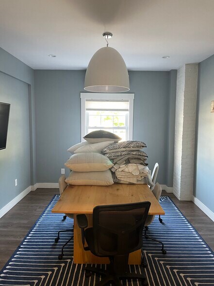 More Photos Of 2 Scott Dyer Rd, Cape Elizabeth Storefront Retail Office For Sale