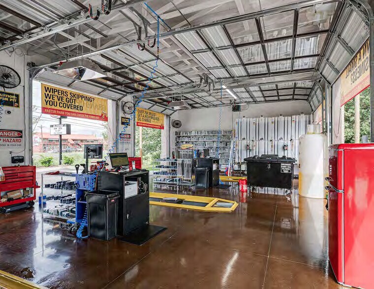 More Photos Of US-98 & N Alf Coleman Rd, Panama City Beach Auto Repair For Sale