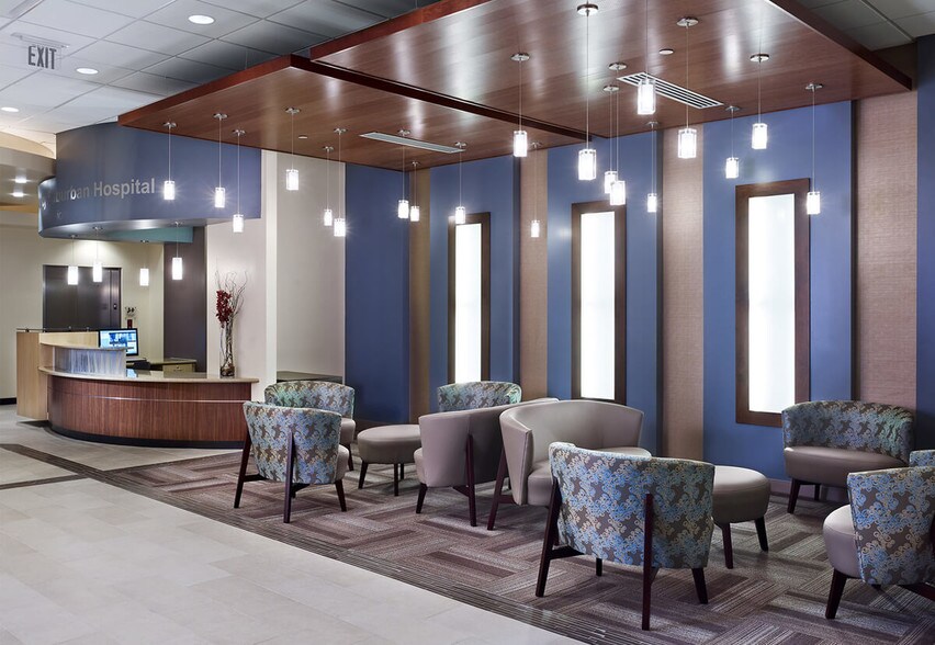 More Photos Of 500 W Germantown Pike, Plymouth Meeting General Retail For Sale