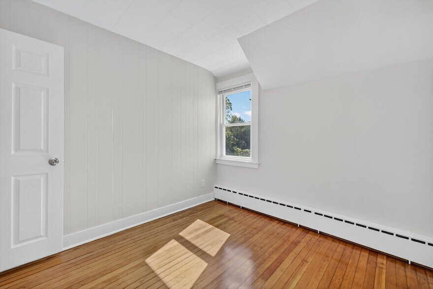 More Photos Of 18 Perry Ave, Nashua Apartments For Sale