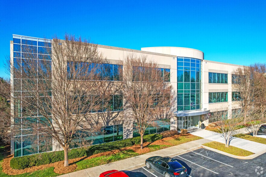 More Photos Of 580 Kingsley Park Dr, Fort Mill Office For Lease