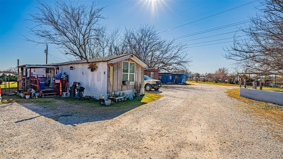 More Photos Of 109 Dill Rd, Weatherford Manufactured Housing Mobile Home Park For Sale
