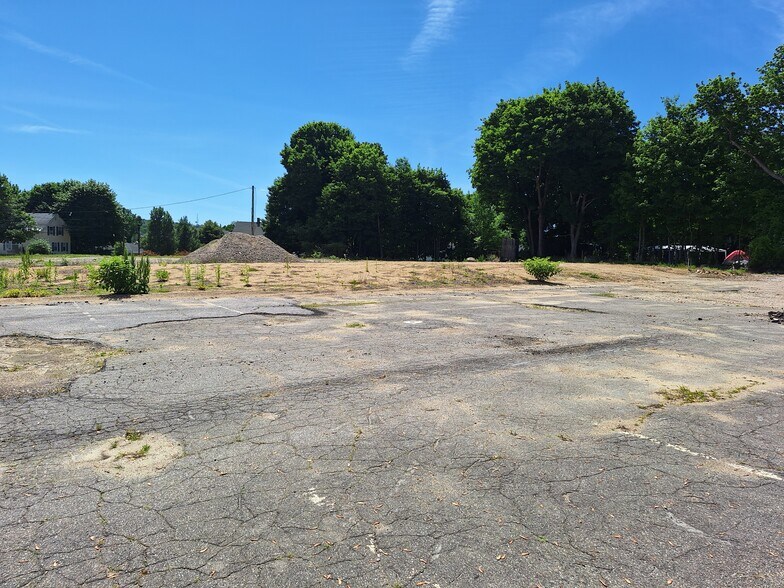 More Photos Of 77 New Salem St, Laconia Land For Sale