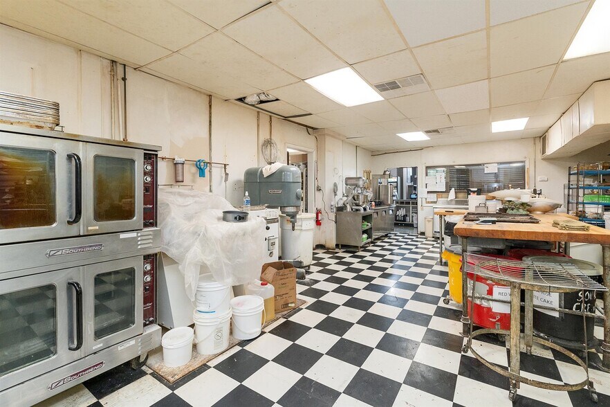 More Photos Of 100 W German St, Shepherdstown Storefront Retail Residential For Sale