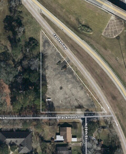 Primary Photo Of 3105 eastex, Beaumont Auto Dealership For Lease