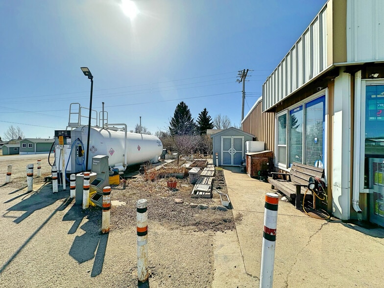 More Photos Of 604 1 St S, Grassy Lake Convenience Store For Sale