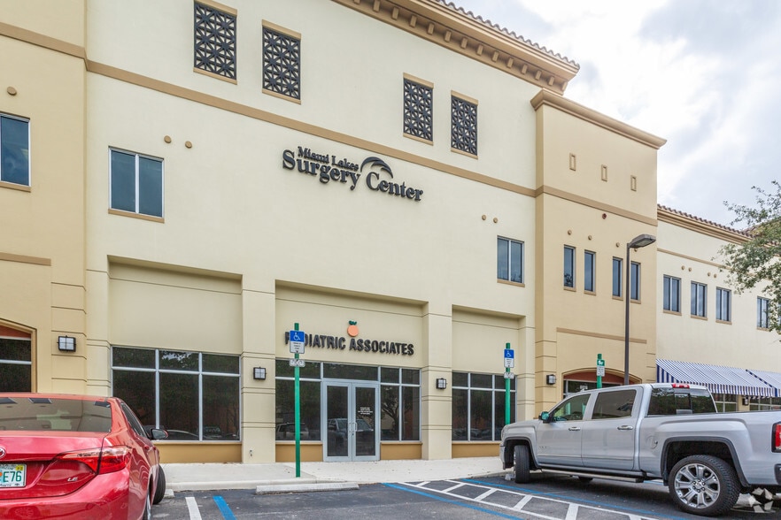 More Photos Of 15501-15519 NW 67th Ave, Miami Lakes General Retail For Lease