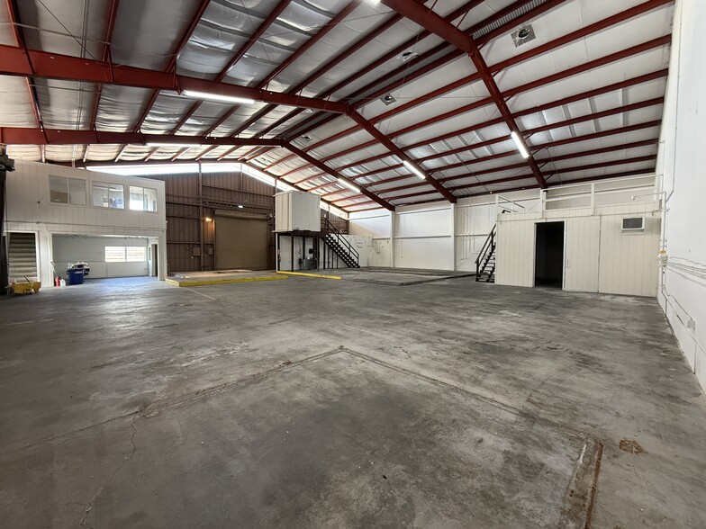 More Photos Of 275 E Kawili St, Hilo Warehouse For Lease