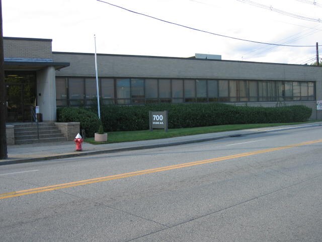 More Photos Of 700 Grand Ave, Ridgefield Warehouse For Lease
