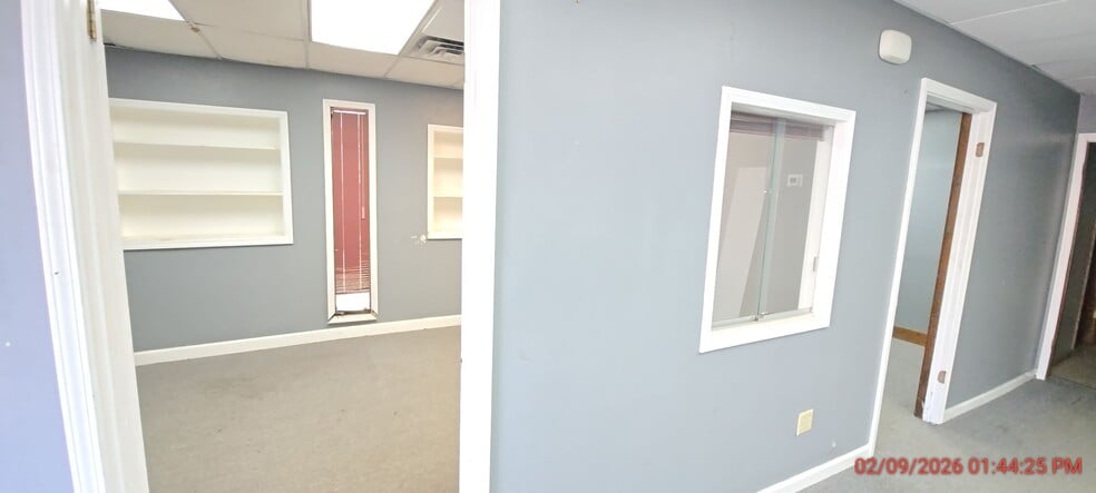 More Photos Of 1677 Forest Pky, Lake City Flex For Lease