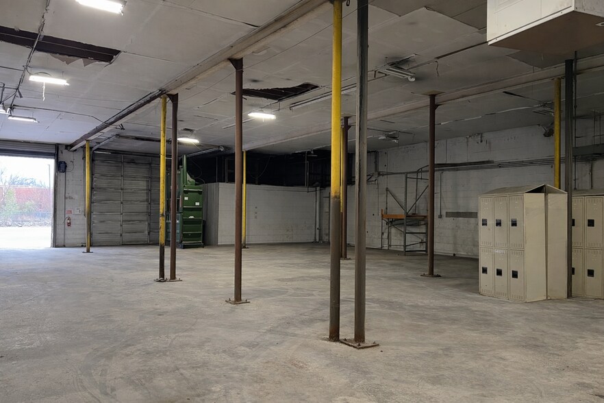 More Photos Of 432 N Royal St, Jackson Warehouse For Lease