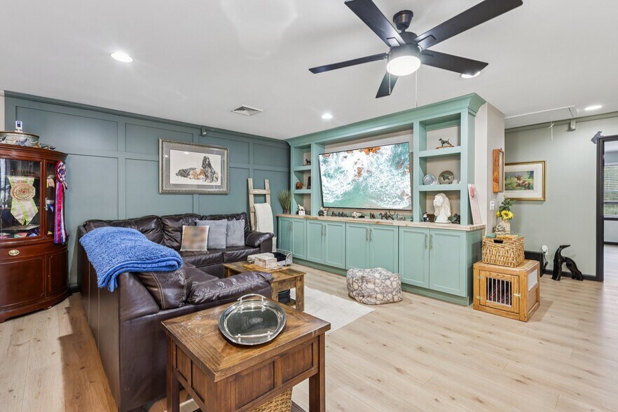 More Photos Of 170 S Hope Chapel Rd, Jackson Specialty For Sale