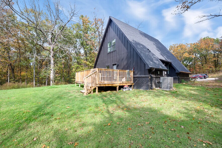 More Photos Of 446724 E 390 Rd, Langley Hotel For Sale