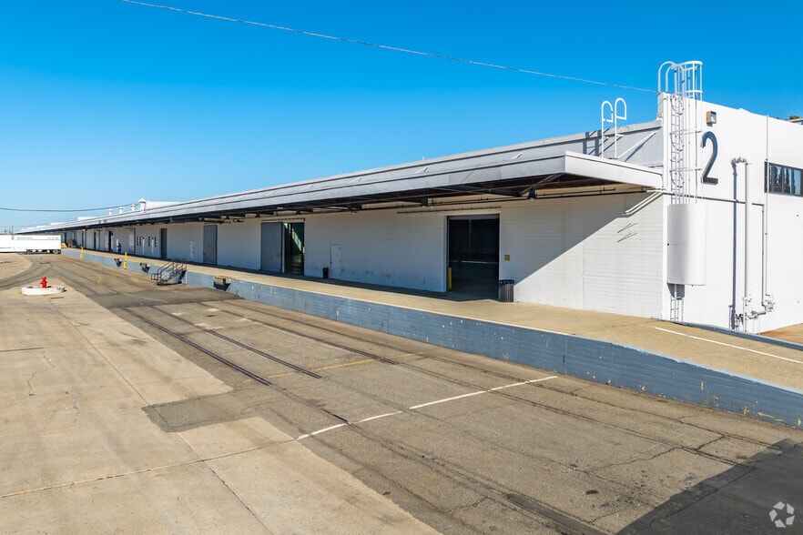 More Photos Of 8200-8250 Ferguson Ave, Sacramento Unknown For Lease